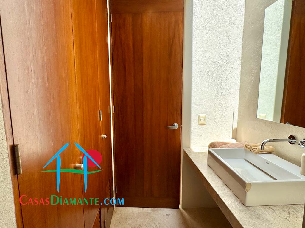Real Diamante Villas del Sol Villa Turquesa 1 - Recámara cuatro 7